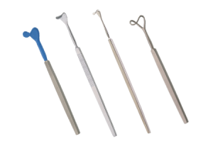Lid Retractors